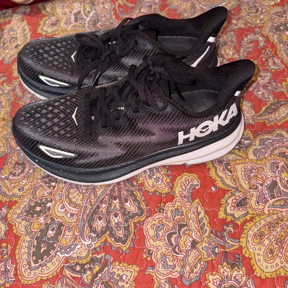 HOKA Clifton 9